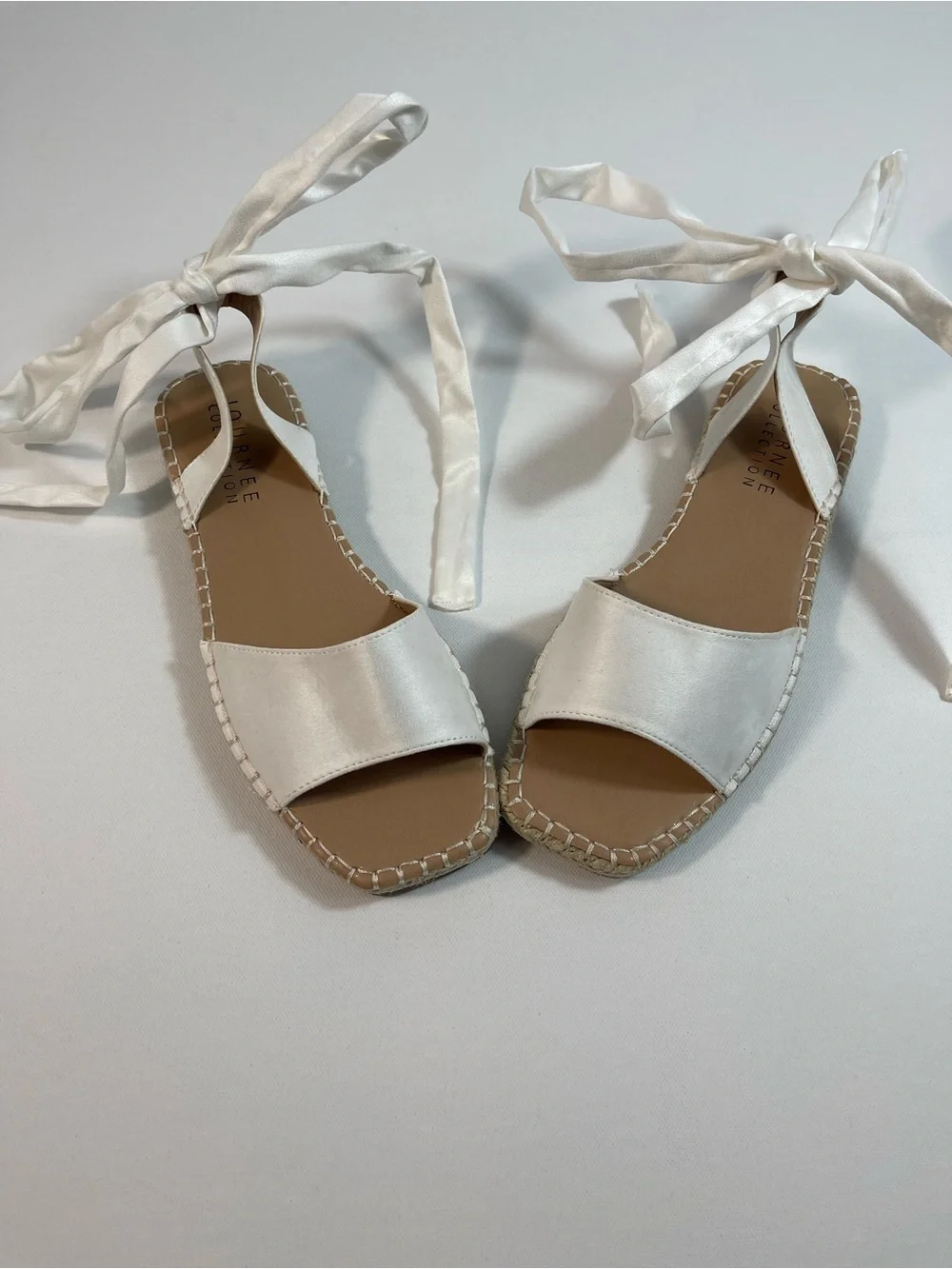 JOURNEE COLLECTION Emelie Espadrille Sandals White Satin  Size 8 New SKU #0170
